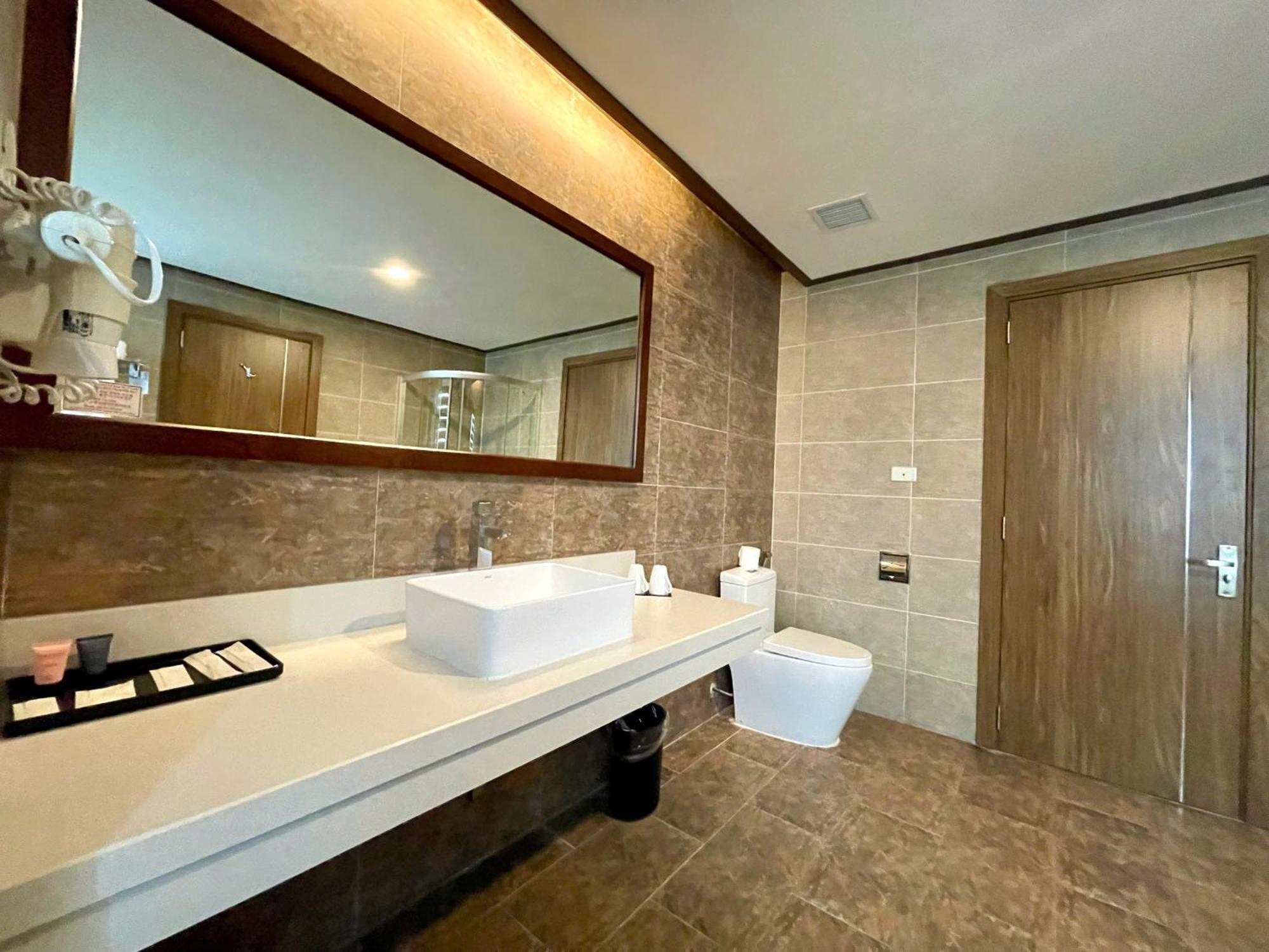 Muong Thanh Grand Xa La Hotel Hanoï Extérieur photo