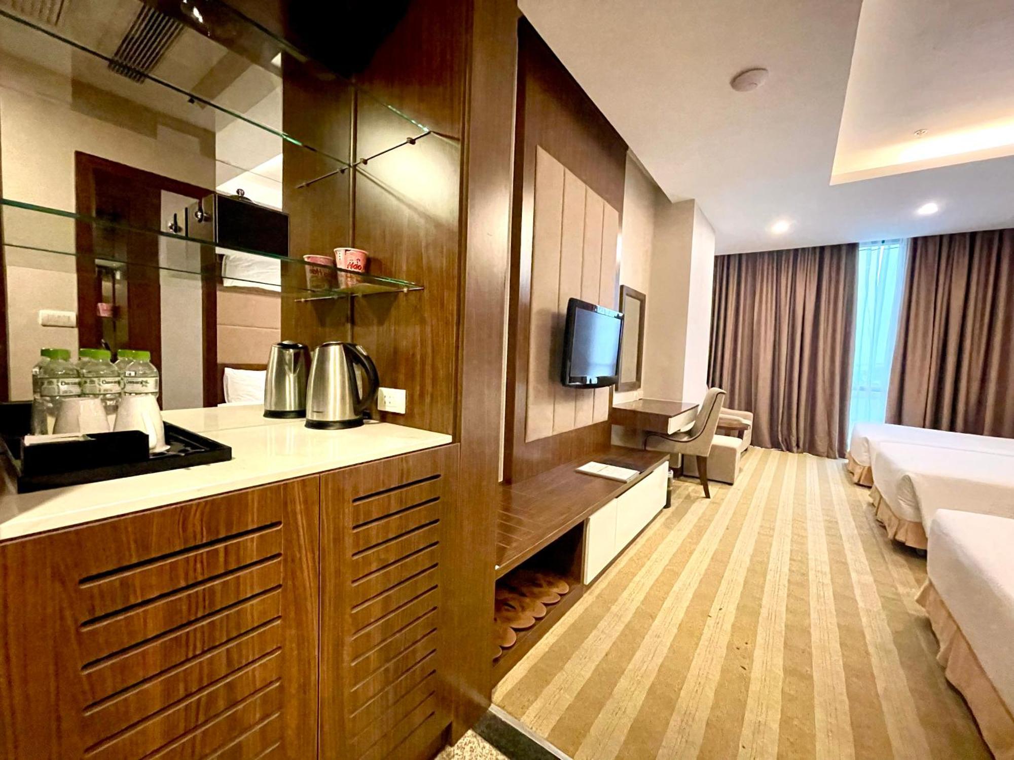 Muong Thanh Grand Xa La Hotel Hanoï Extérieur photo