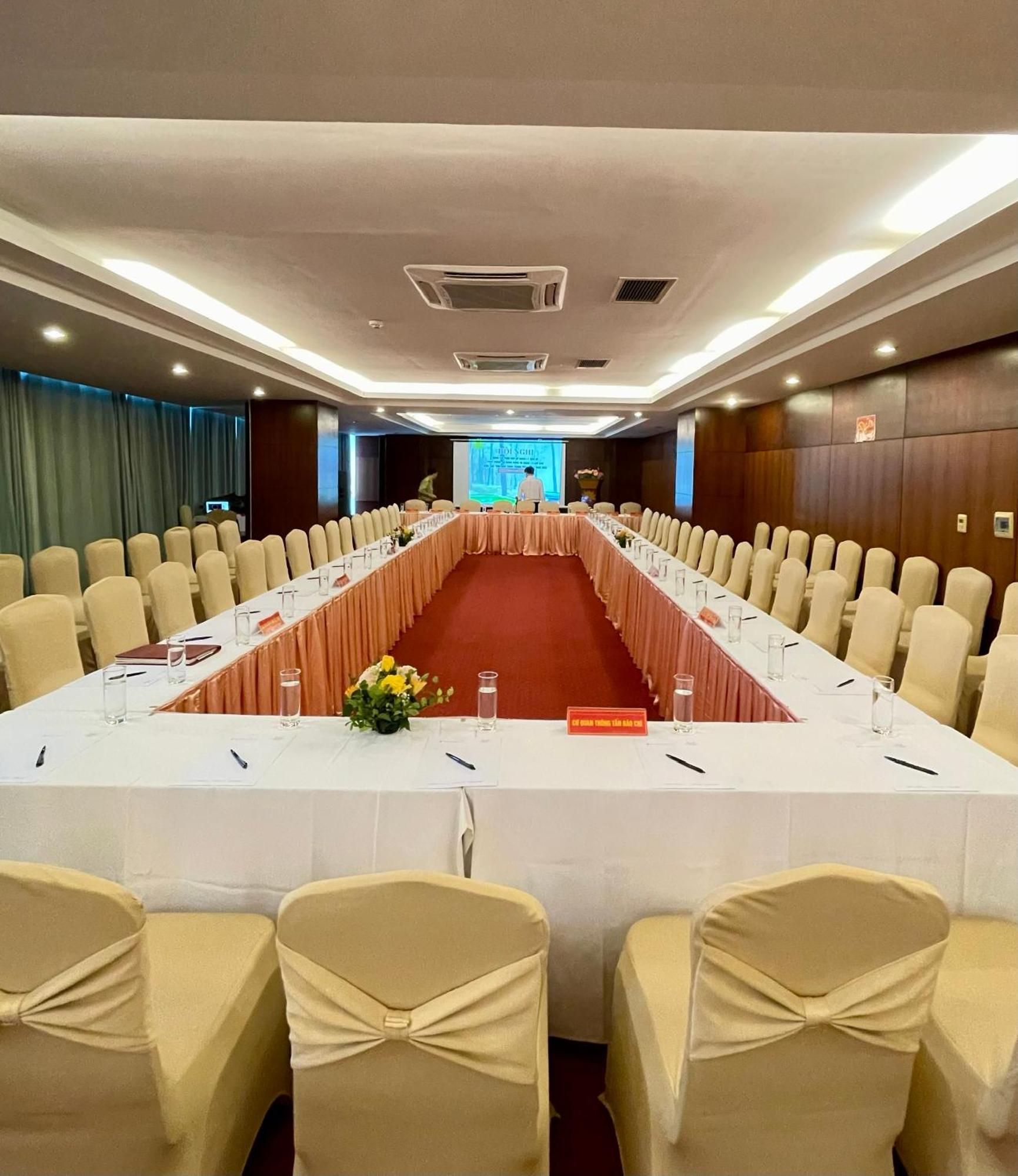 Muong Thanh Grand Xa La Hotel Hanoï Extérieur photo
