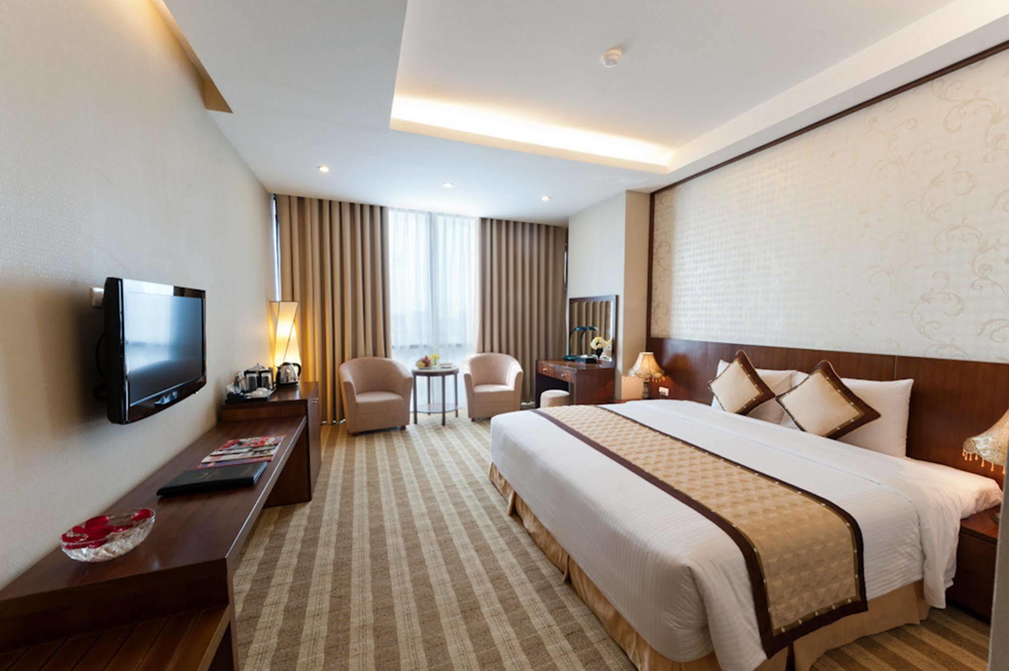 Muong Thanh Grand Xa La Hotel Hanoï Extérieur photo